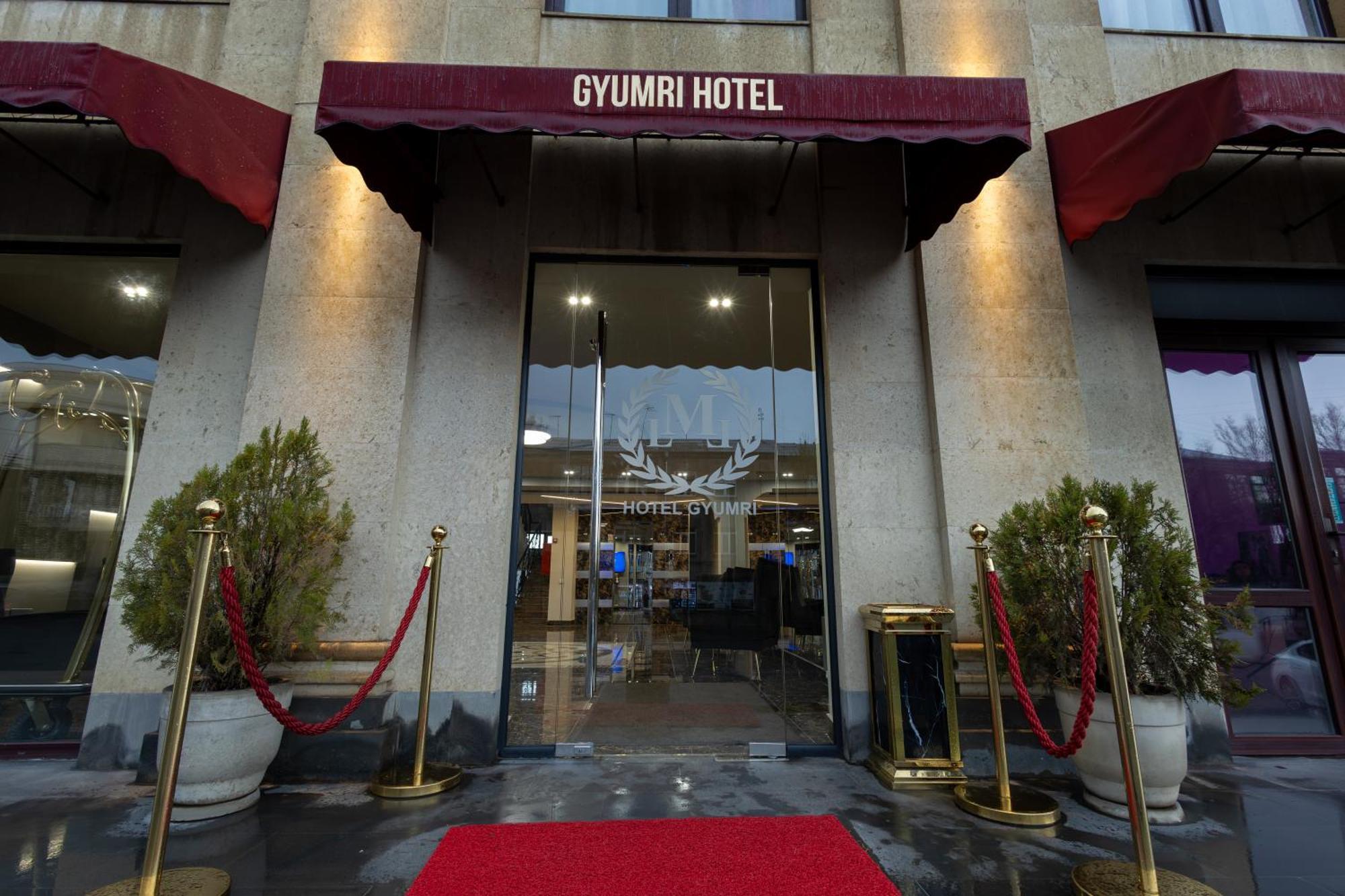 Gyumri Hotel エクステリア 写真