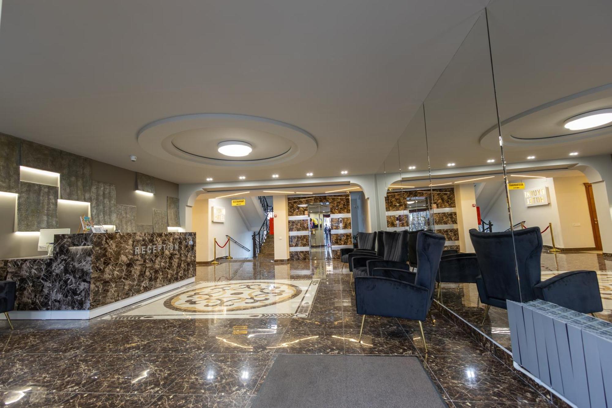 Gyumri Hotel エクステリア 写真