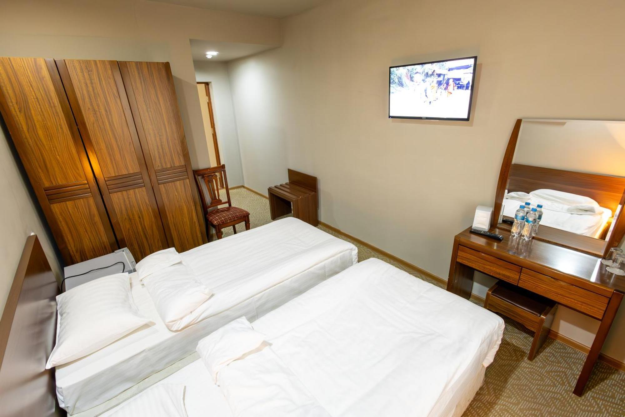 Gyumri Hotel エクステリア 写真