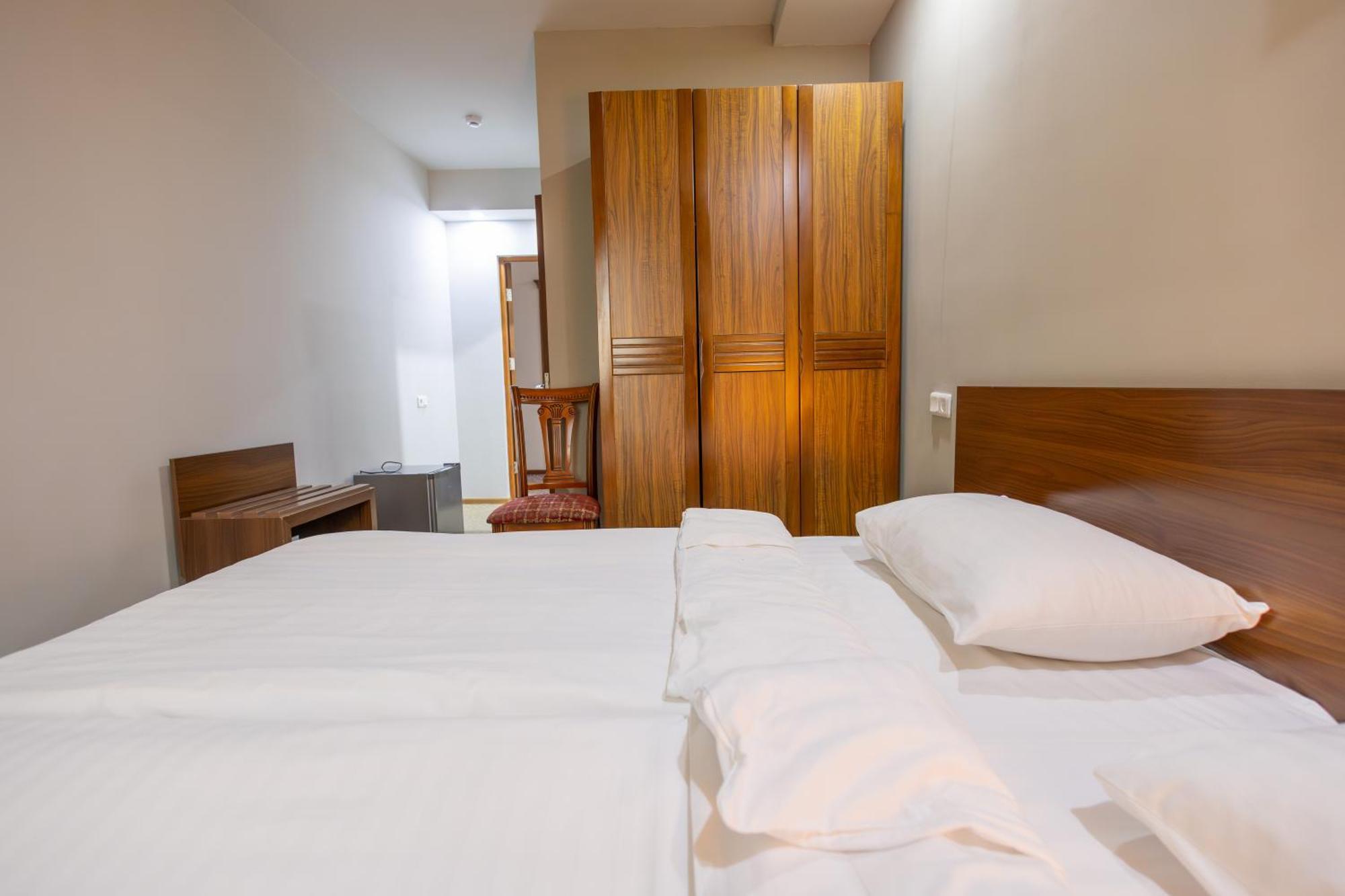 Gyumri Hotel エクステリア 写真