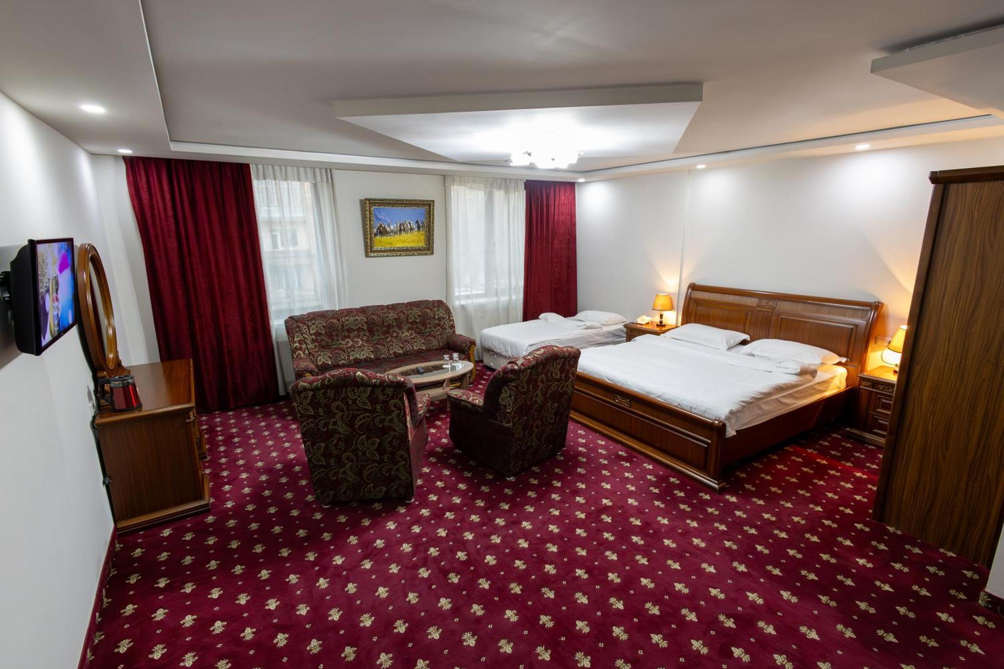 Gyumri Hotel エクステリア 写真